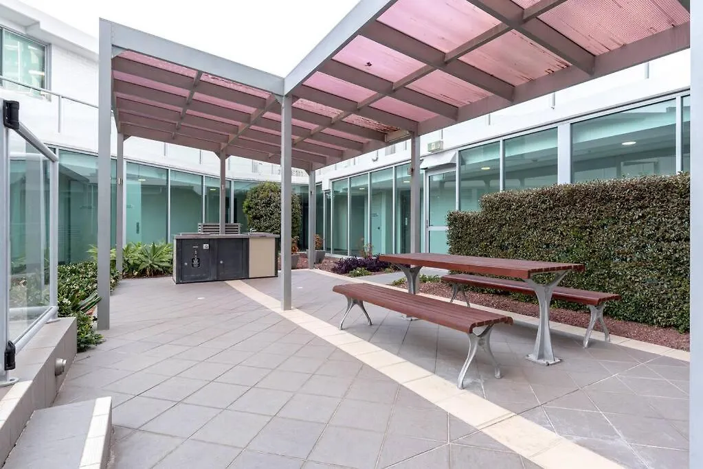 Southport Sea Views - Shores Apartment 黄金海岸 0*,  澳大利亚